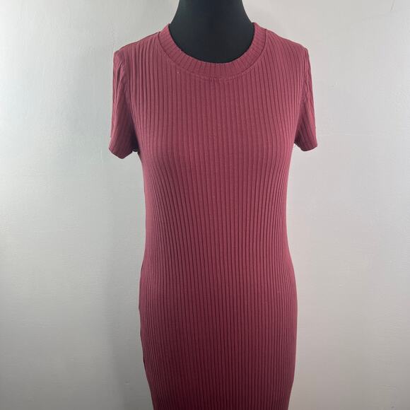 FP Beach Simone Burgundy Bodycon Dress Ribbed Crew Neck Cap Sleeve Size Medium M - Picture 3 of 10